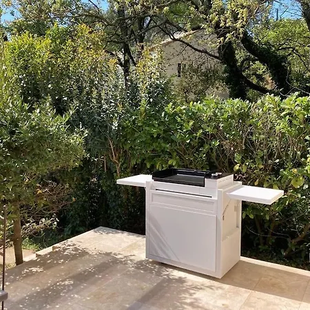 La Balouviere Entre Cevennes Et Provence *